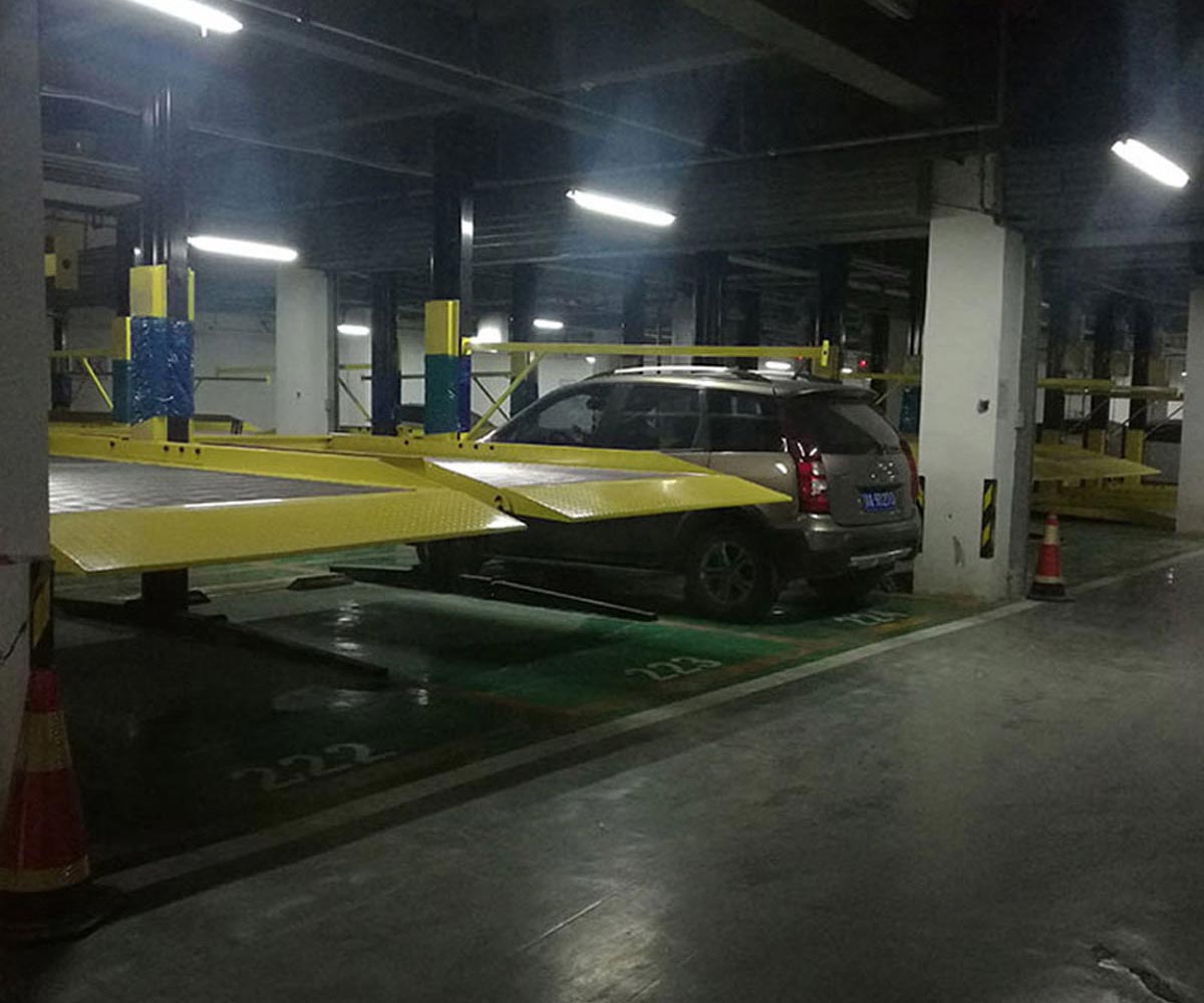 金川4柱立體車庫停車設(shè)備維保