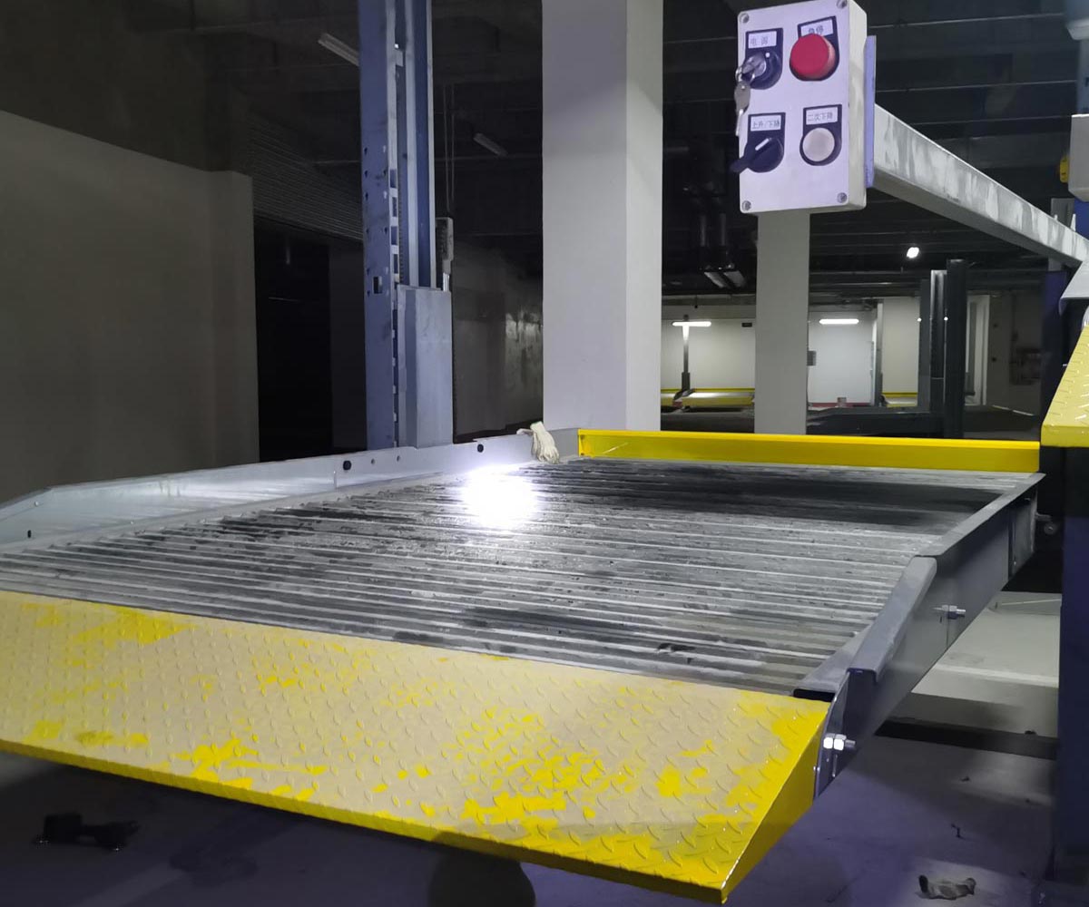 兩層升降平移機(jī)械式停車設(shè)備租賃