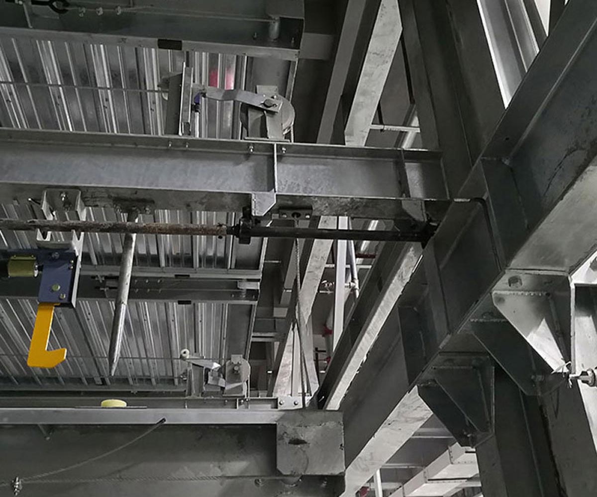 巴塘兩柱機械停車庫拆除